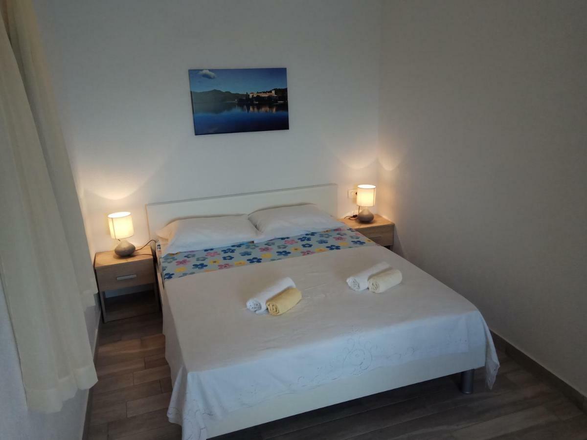 Adriatic - Apartment With Jacuzzi Sobra Kültér fotó
